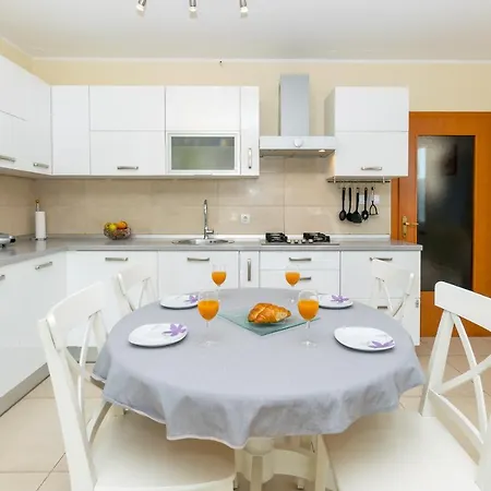 Petra Appartement *